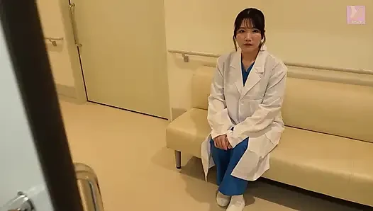 Doktor üvey kızım sapık üvey babamın sert yarağını her iki eliyle kocasından daha fazla hemşirelik yapmak istiyor!