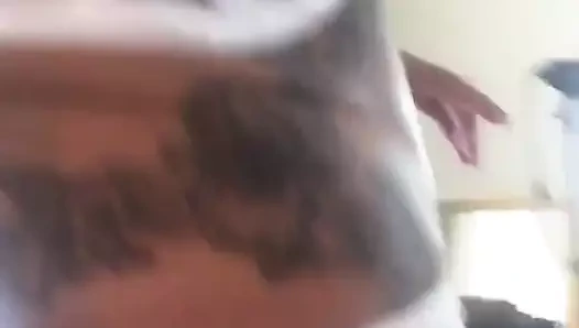 Büyük dudaklar gösteriliyor