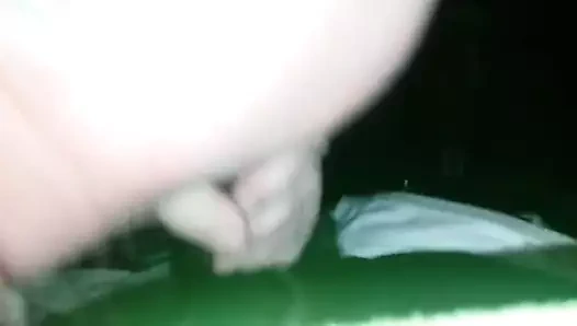 Öğle tatilinde beni emiyor