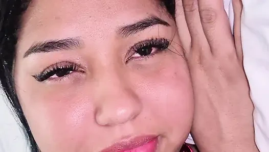 Valencialı Venezuelalı, tek istediği sikilmek ve ünlü olmak.