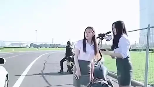 yüksek topuklu eş oyun