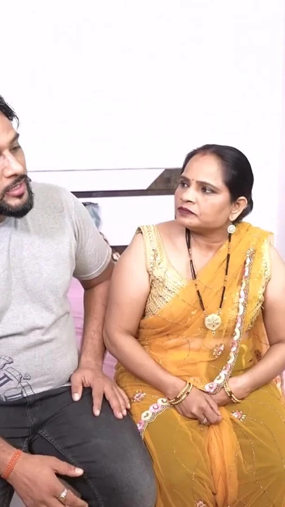 Desi Indisk Bhabhi hardcore sex med mand klar hinfi lyd | Klip 1