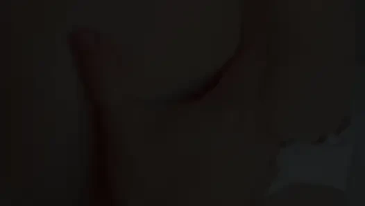 Üvey annenin üvey babasının işteyken gizli masajı