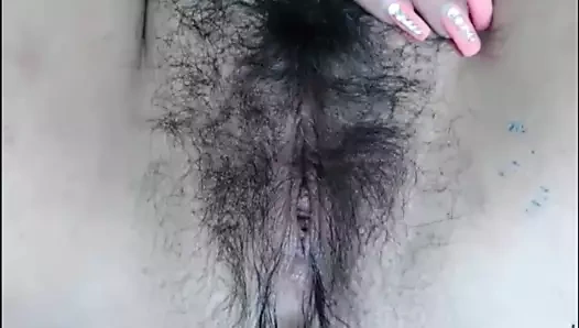 Alisha adlı Koreli kız bize güzelliğini göster