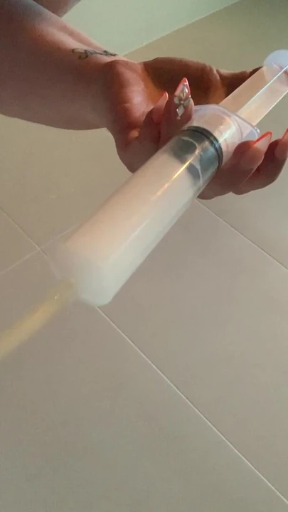 Накачанная спермой