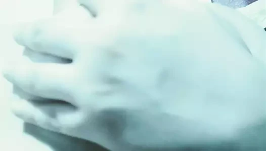 Ekim göğüsleri. seksi ve gotik hissediyorum.