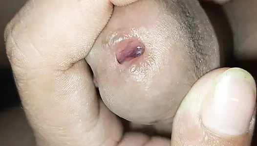 Dogatyle pozisyonunda sikişiyor ve amının içine boşalıyor