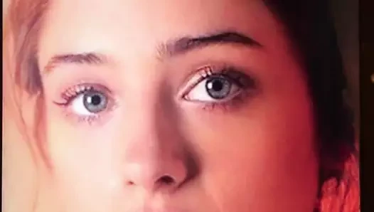 Natalia dyer boşalma anısına 1