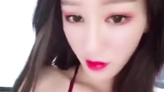 yatak odasında Saawswy