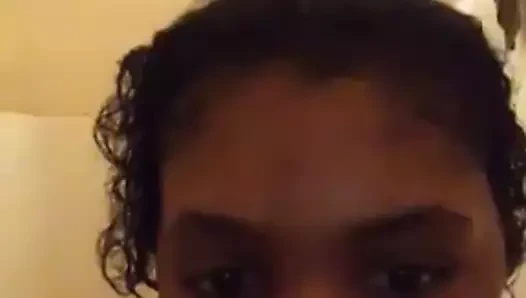 Fb arkadaş sherell emme ona memeler