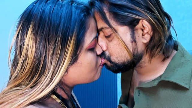Hintli Desi Mallu Teyze Ateşli Masala Seks Üçlü Seks Videosu