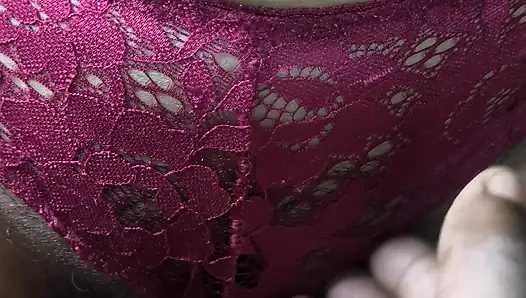 Mallu kız sevgilisinin parmaklamanın tadını çıkarıyor