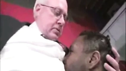 Dede alır canavar siyah horoz