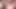 Kırmızılı seksi sarışın kanepede iki büyük yarağı emiyor ve sulu göğüslerine sıvazlıyor