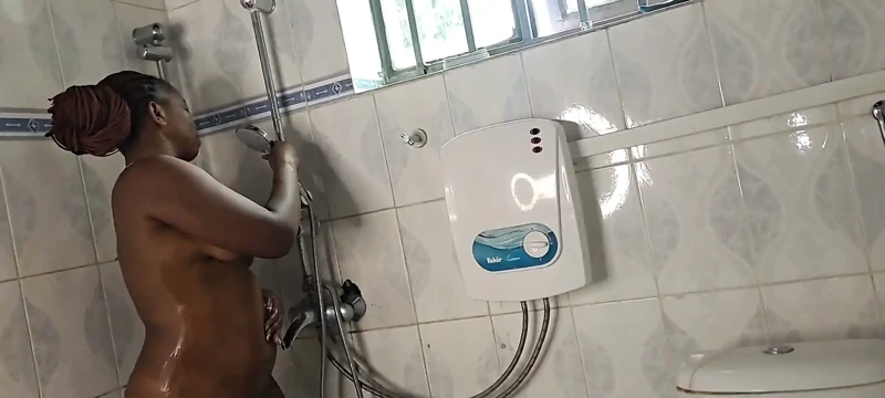İş çıkışı kendimi sikiyorum