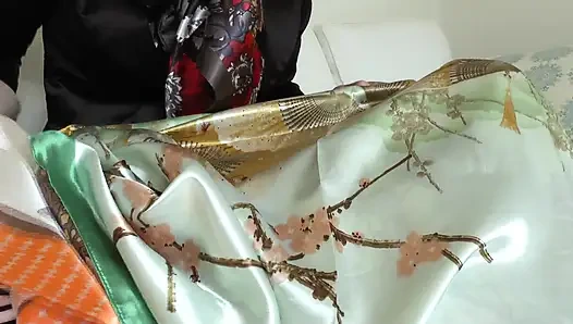 Paskalyada saten atkımın üzerine boşalabilirsiniz, Lady Victoria Valente