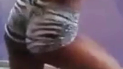 A gostosa gosta de provocar