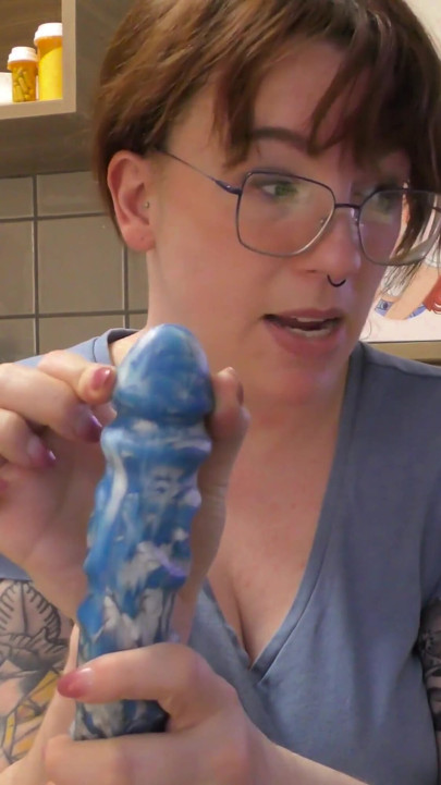 Uberrime'nin gece kralı dildosunun nsfw incelemesi