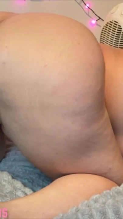 SHYGIRLFROMEUROPE CUM A LOT WITH HER FAVORITE TOY! | Clip 1