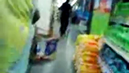 Büyük çarşıda teyzeler