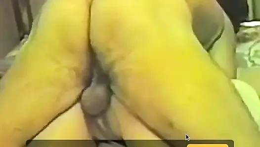 Sarışın orta yaşlı seksi kadının yaramaz ev videosu