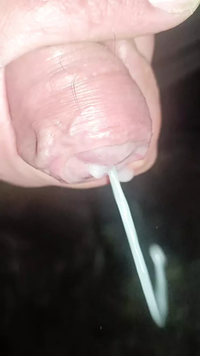 Saman zeminde tek başına eğlence