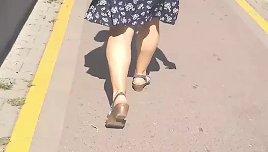 Seksi götlü orta yaşlı seksi kadın