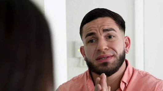 Kocası izlemiyorken şanslı genç damızlık kilo büyük memeli latina teyze