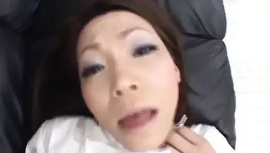 japon milf (orta yaşlı kadin) alır gaf üzerinde kıllı labia