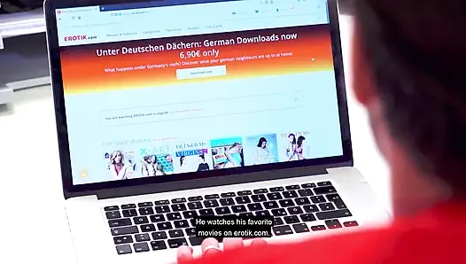 Genç kız Selvaggia sert yarakla doldurulmak için sabırsızlanıyor