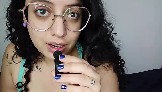 Erkek arkadaşım için bir video çekiyorum.