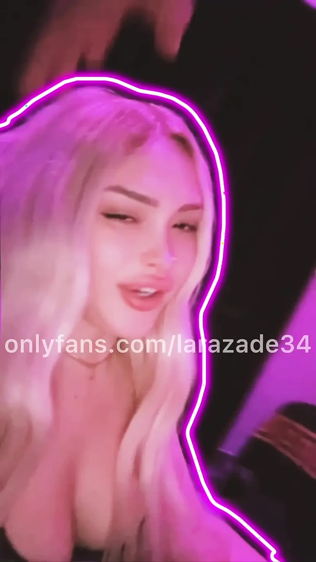 Genç sarışını koca sevimli yarrağımla mutlu ediyorum