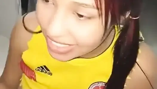 Evimde kız arkadaşımla seks