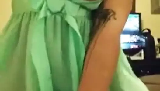 yüz oturan karısı