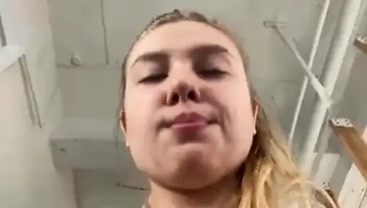 Public Squirting in the changing room with jucielussie