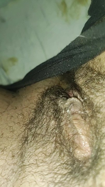 Sizi bekleyen kıllı bir adam