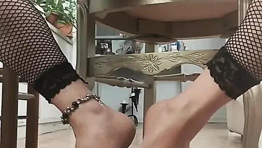 Lanet Carla Ayaklarına Boşalıyor