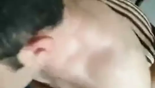 Cockhold çiftler paylaşım horoz