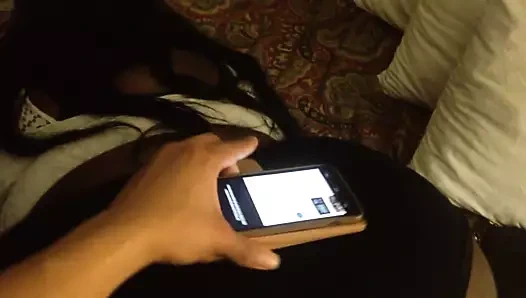 İri güzel kadın çikolatalı göt sallıyor