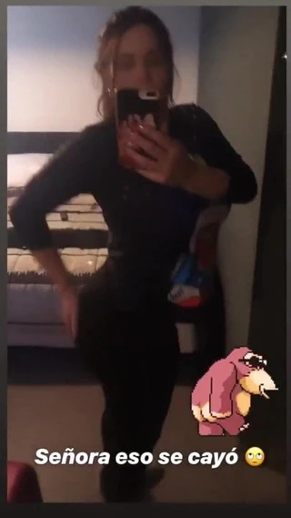 Nazarena velez calzas