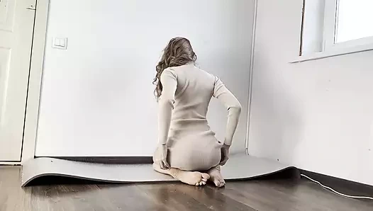 Yoga elbisesiyle göte tapma ve azdırma