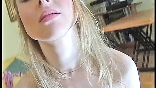 Alice Beautifull Strip