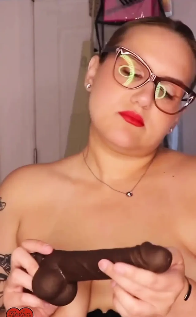 Luna Love özel bir mesaj gönderiyor
