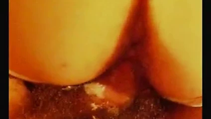 Caro'nun kedi 2 Creampie