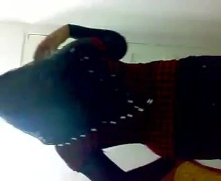 Arap tesettürlü fahişe dans 3