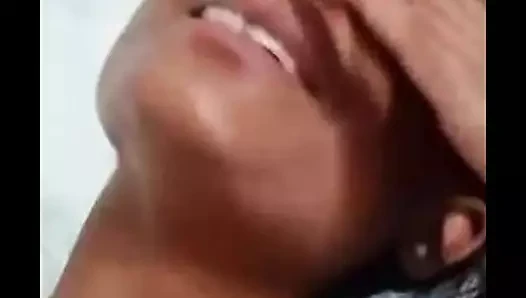 Seks yapıyorum imo, eğer bunu yapmak isteyen varsa, kapıyı çal.