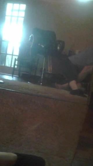 Debbie büyük horoz için aç