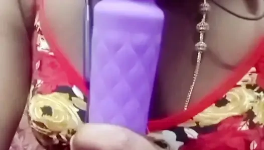 Hintli Hintli tamil evli kadın renu çıplak canlı çağrı vibratör göğüsleri amcığı azdırıyor büyük göt ateşli sesi açıyor! Renuraj