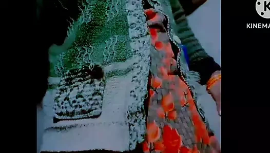 Yarağını amımın içine sok ve beni sert sik ki tutkudan sesler çıkarayım ve sonra beni sürekli sikmeye devam et