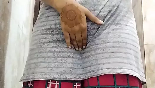 Hint desi kolaj kız açık kolej elbise içinde banyo